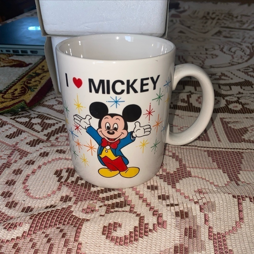 Vintage Disney “ I ❤️ Mickey”  Mug Mickey Mouse And Epcot Center‎
